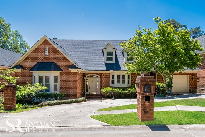Primary Photo - Beautiful 3BR 2.5BA Home