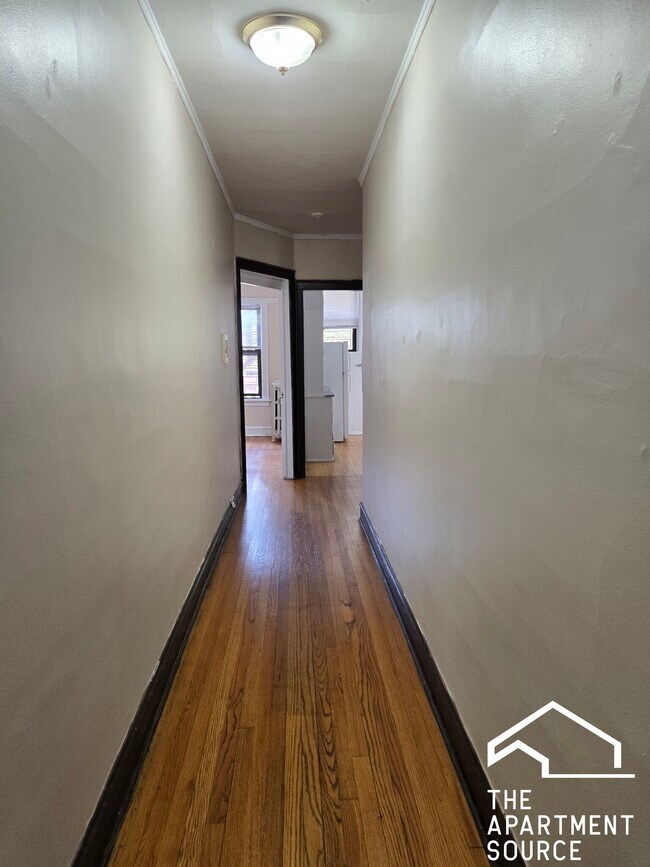 Foto del edificio - 2417 W Sunnyside Ave
