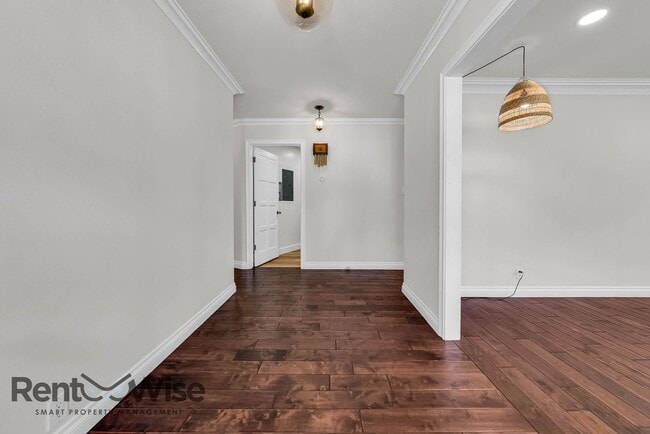 Foto del edificio - 1951 Heath Dr