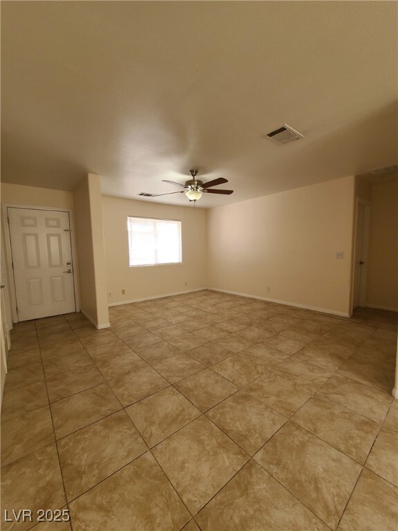 Foto del edificio - 1835 E Calvada Blvd