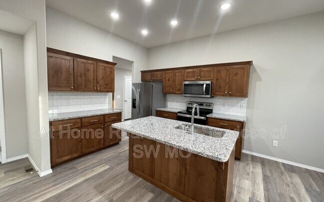Foto del edificio - 537 S Evergreen Ave