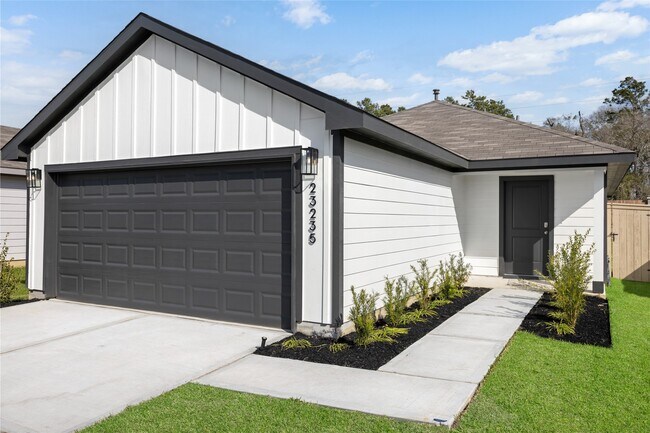 Foto del edificio - 23235 Teakwood Hills Dr