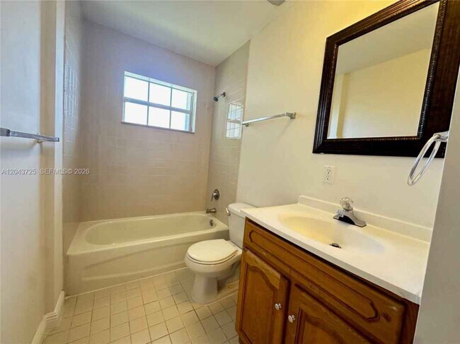 Foto del edificio - 2235 Farragut St