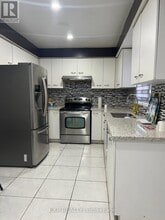 Building Photo - 17 Calmist Crescent