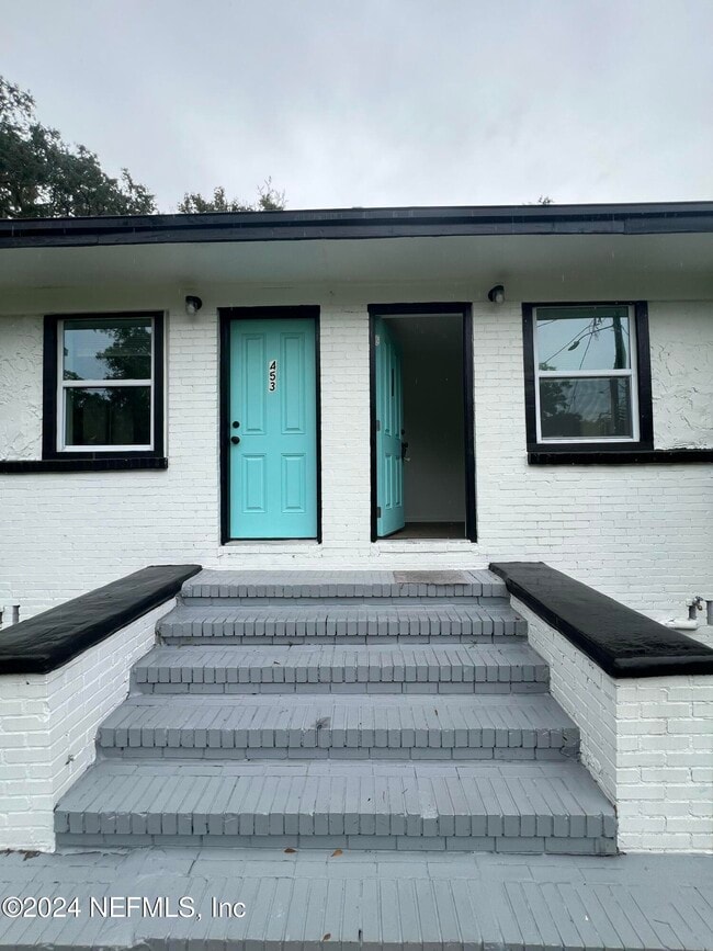 Building Photo - 451 Long Branch Blvd