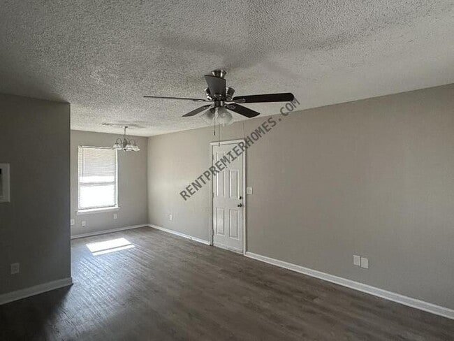 Building Photo - 4105 W Pipestem Dr