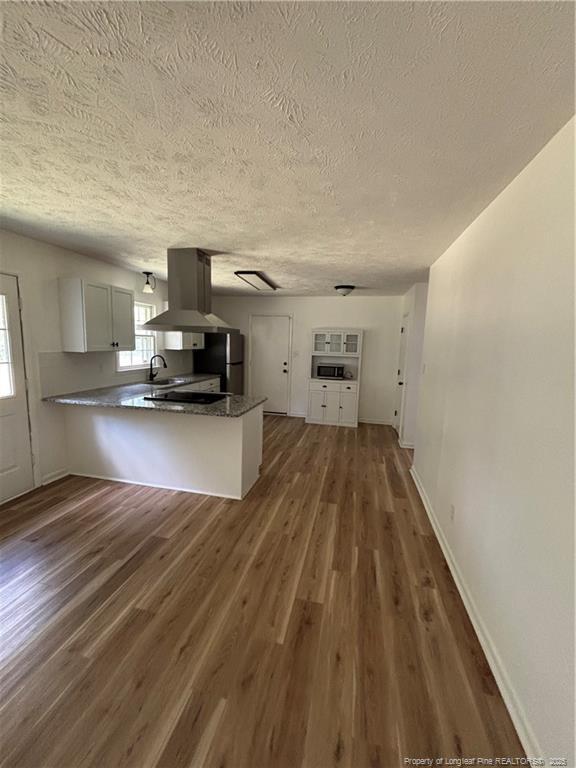 Foto del edificio - 7546 Beverly Dr