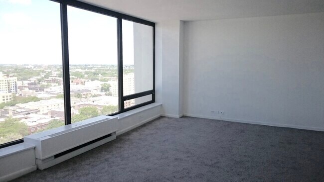 Foto del edificio - 5445 N Sheridan Rd