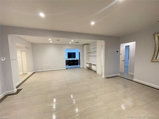 Building Photo - 3 br, 2 bath House - 9 Campina Ct