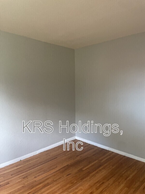 Building Photo - 4202 Newsome Dr