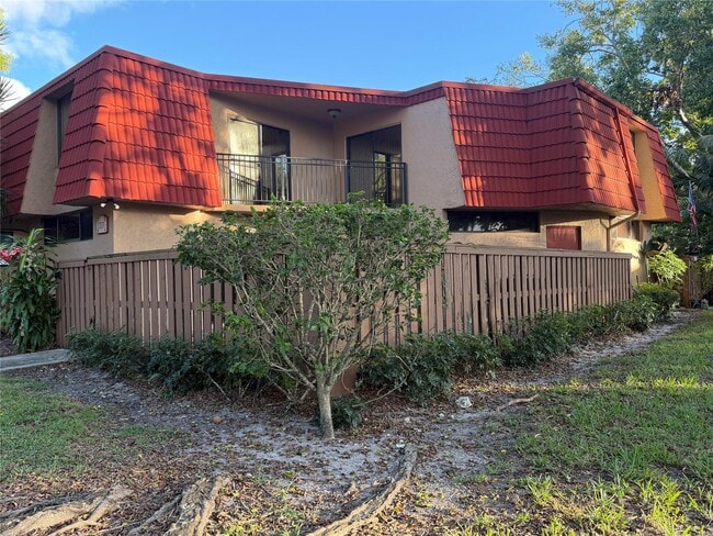 Foto del edificio - 8183 Severn Dr