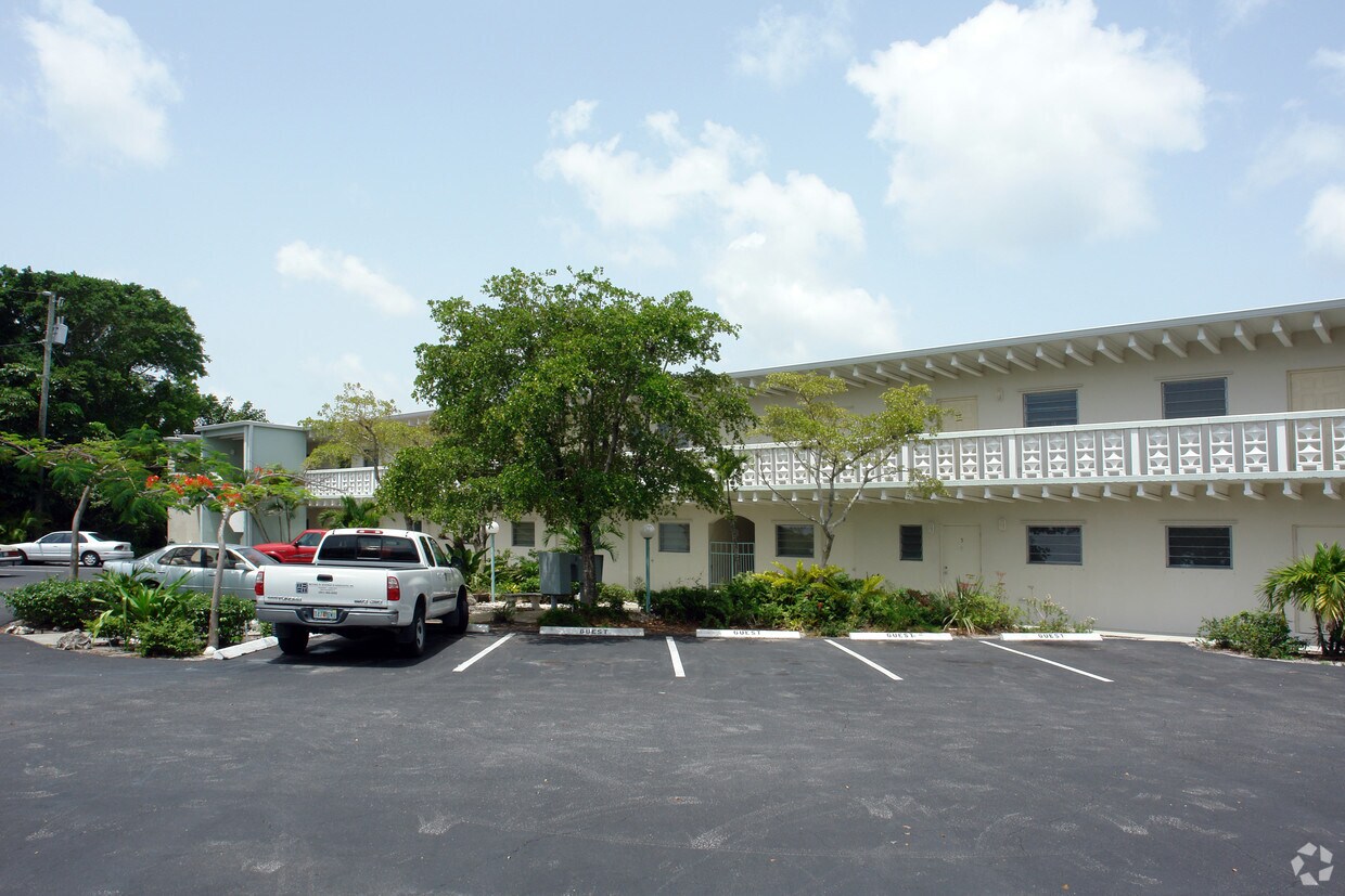 Foto del edificio - 630 Southwind Cir