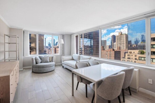 Foto del edificio - 1 bedroom in New York NY 10019