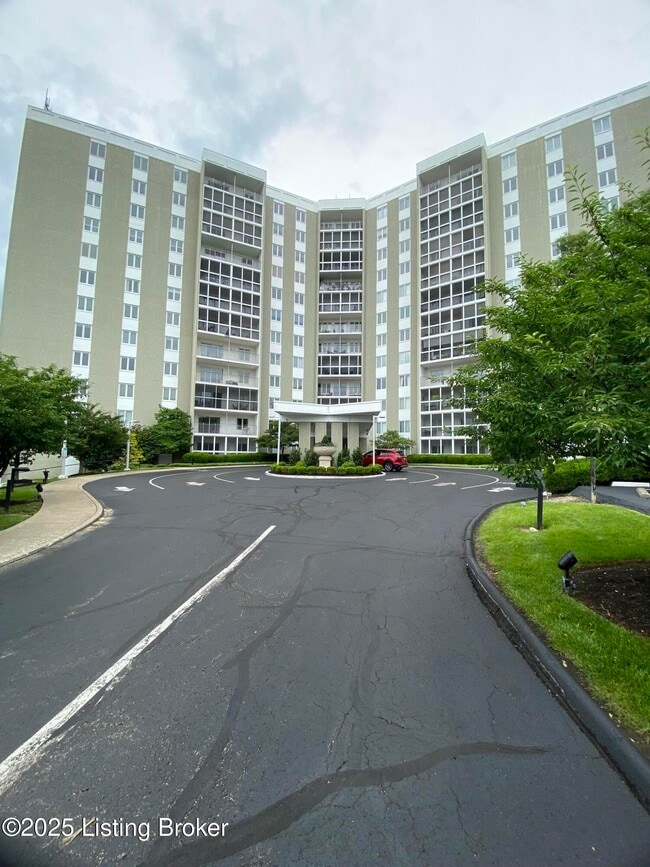 Building Photo - 5100 US-42