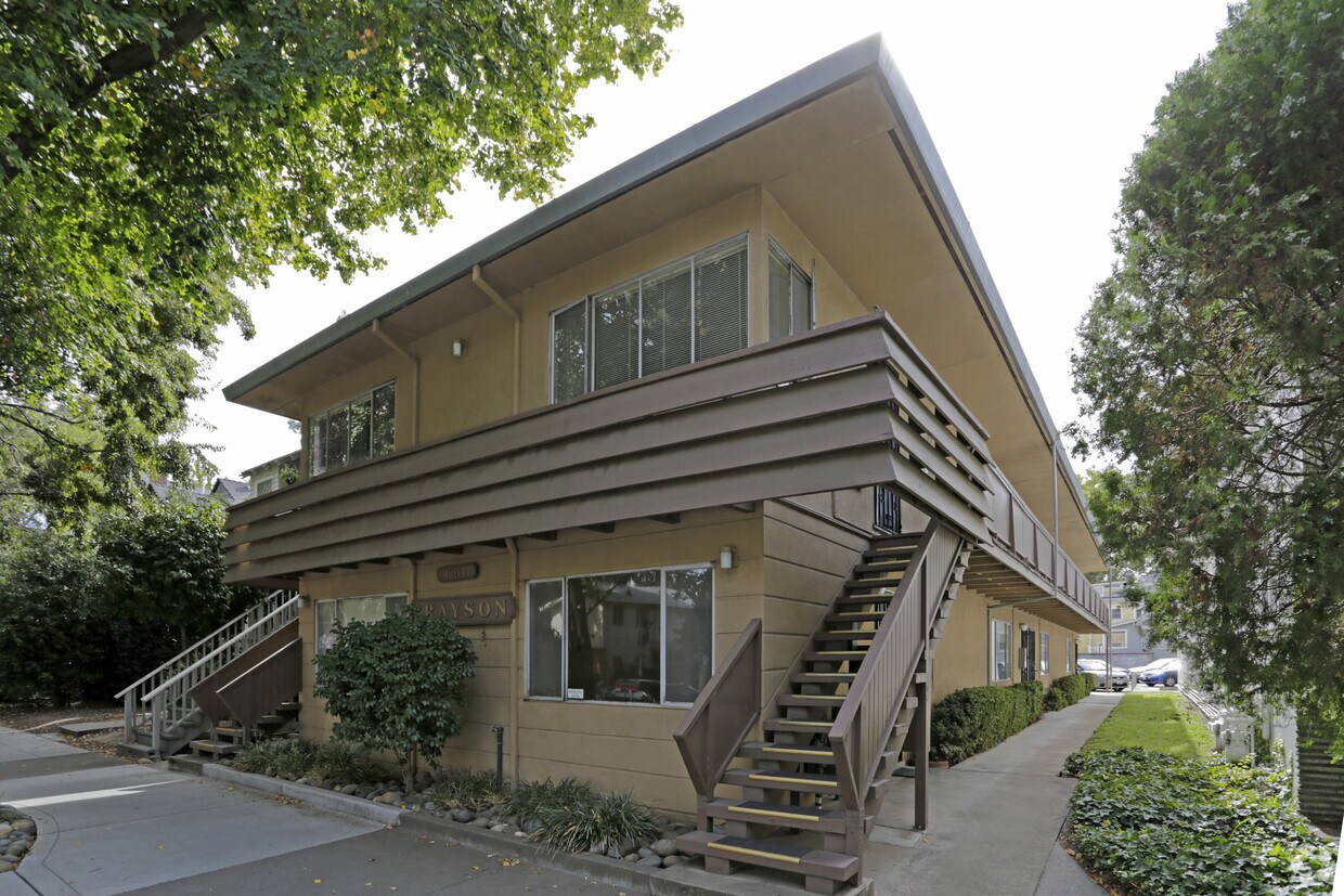 Building Photo - 1804 T St