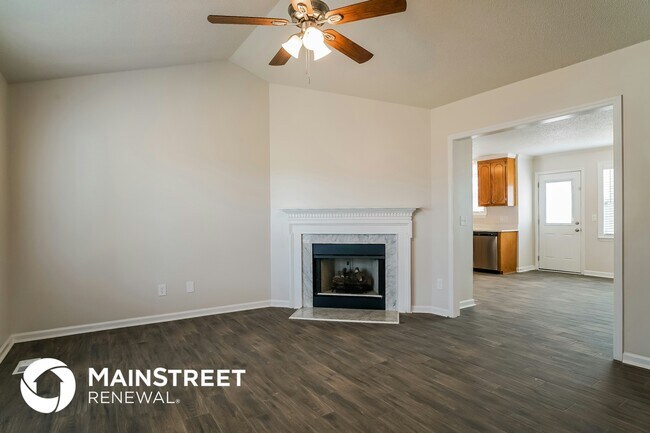 Building Photo - 203 Amber Ln