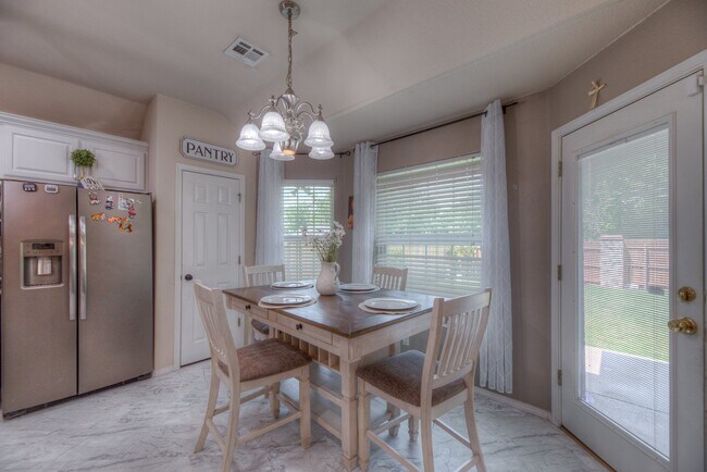 Foto del edificio - 4808 S 194th E Ave