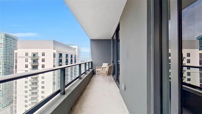 Foto del edificio - 601 NW 1st Ct
