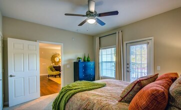 Building Photo - 2951 N Loop 336 W