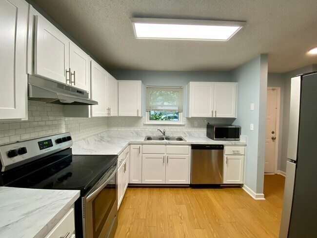 Building Photo - 1250 Chee Ln