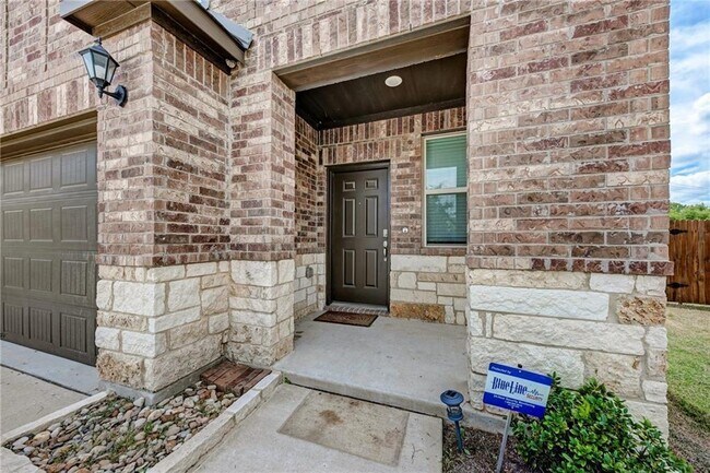 Building Photo - 11604 Roxburgh Pass