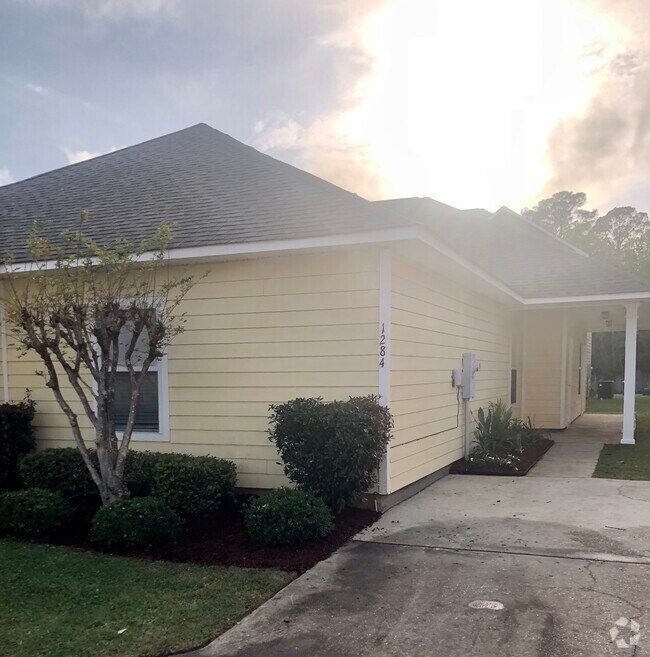 Townhomes for Rent in Biloxi MS 4 Townhouses