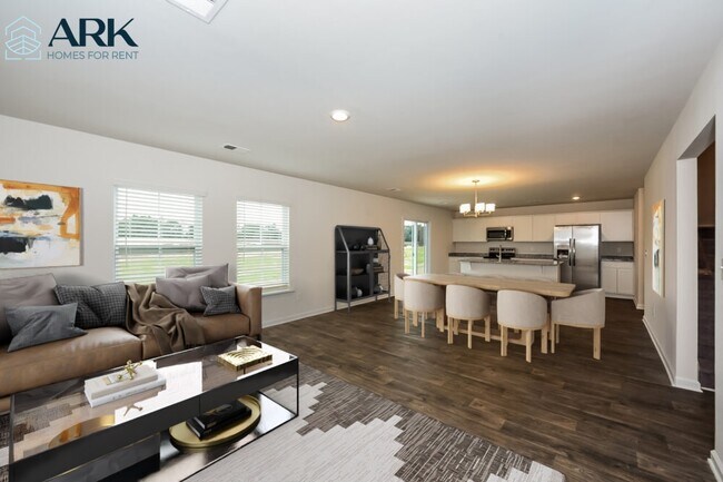 Foto del edificio - 131 King Buck Dr