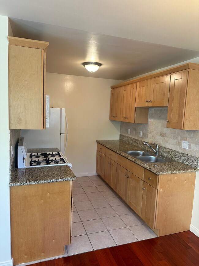 Foto del edificio - 1034 9th St