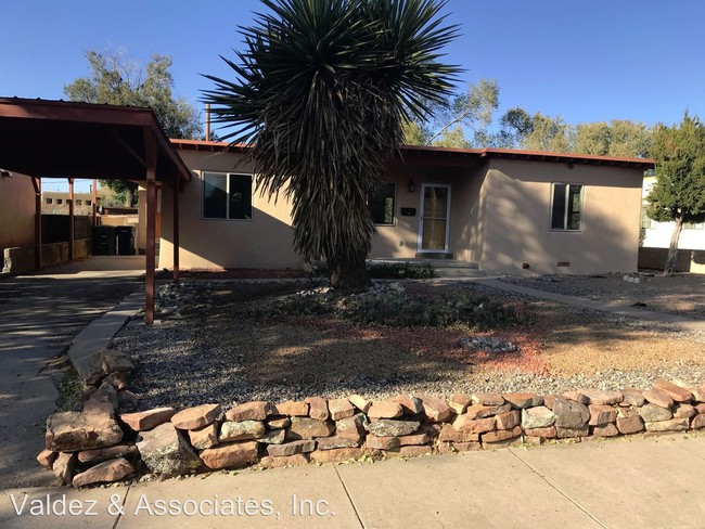 Building Photo - 3 br, 2 bath House - 1933 Kiva Road