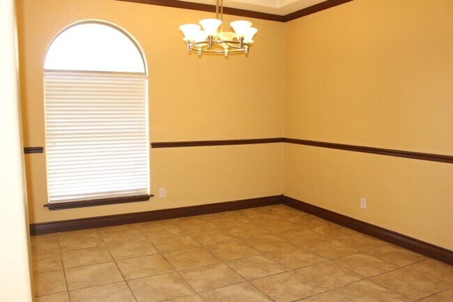 Building Photo - 2903 Fisher's Hill Loop