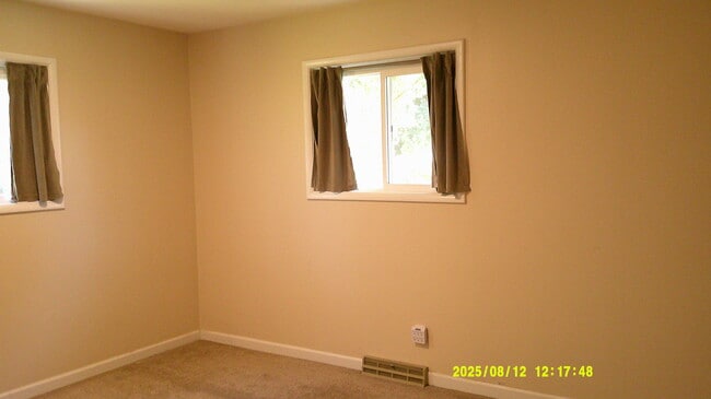 master bedroom - 1405 Main St
