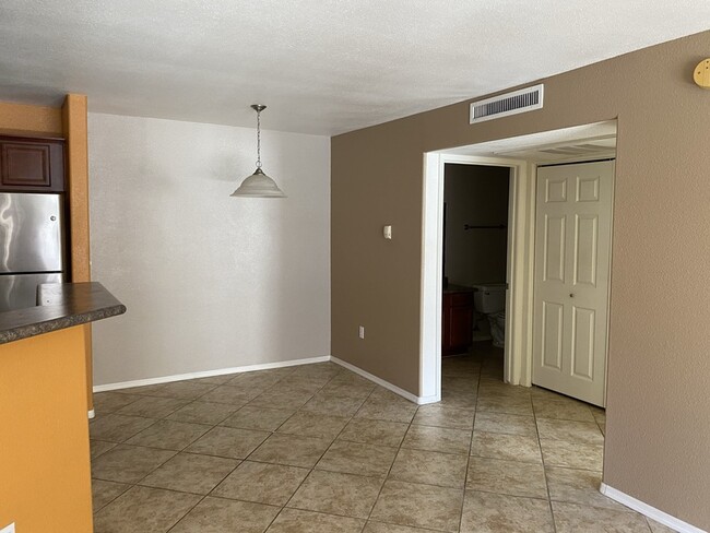 Foto del edificio - 17017 N 12th St