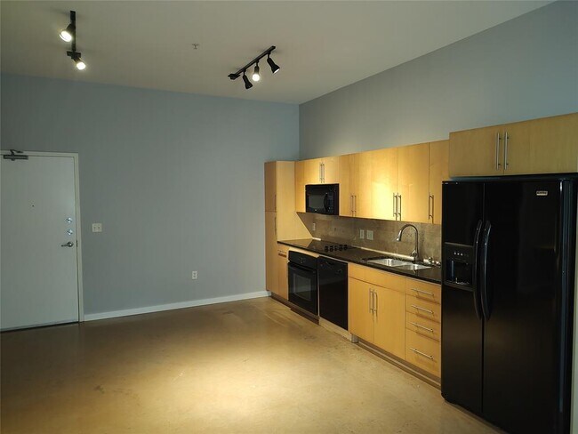 Foto del edificio - 2124 E 6th St
