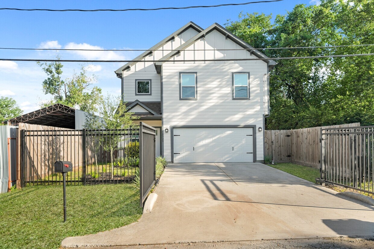 Foto principal - 7725 King St