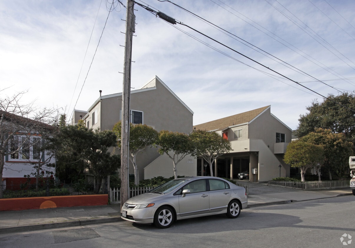 Building Photo - 1220-1230 2nd St
