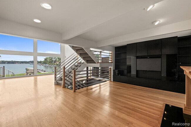 Foto del edificio - 2380 Walnut Lake Rd