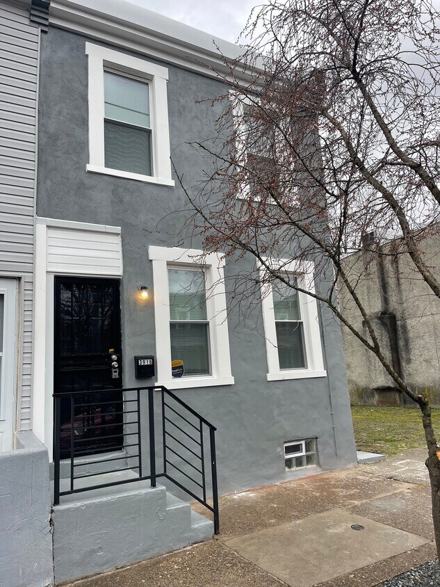 Foto principal - 3916 Wallace St
