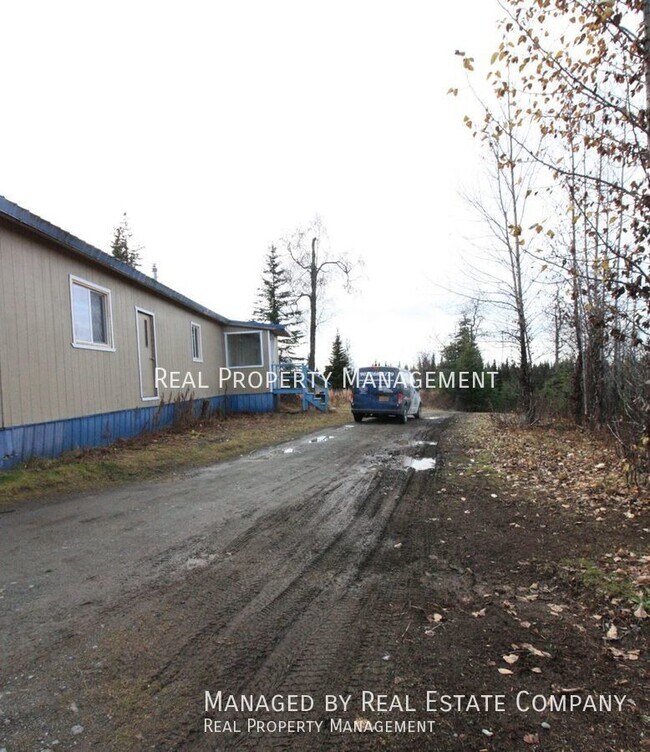 Building Photo - Ninilchik hilltop 2 bedroom