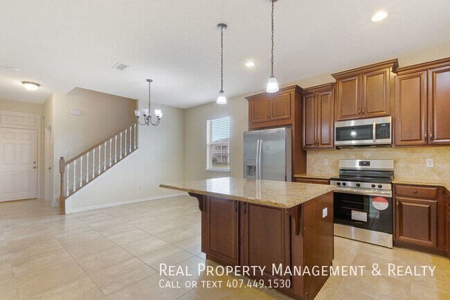 Building Photo - 3 BR / 2.5 BA Home In Tapestry