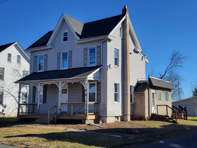 131 S Main St Unit 2nd Floor, Richlandtown, PA 18955 Room for Rent in Richlandtown, PA