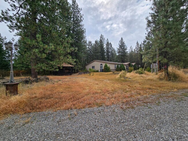 Foto del edificio - 4161 W Foothill Dr