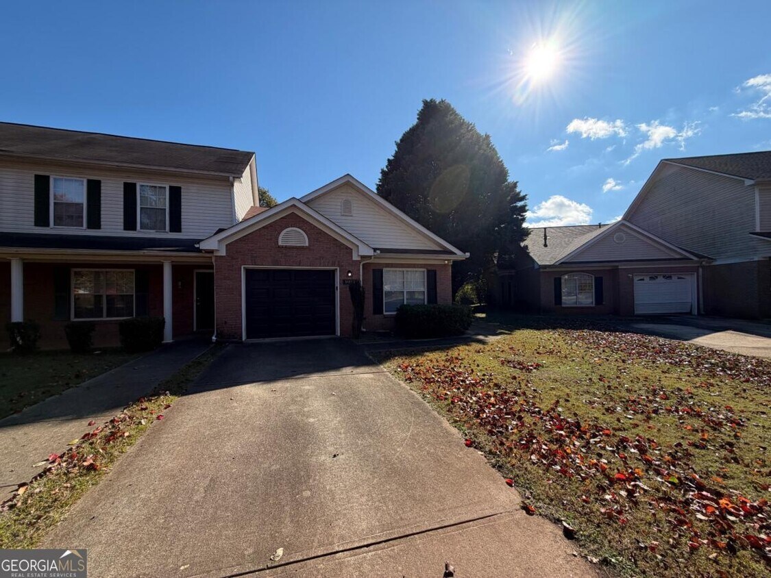 Primary Photo - 2137 Hickory Bend SE