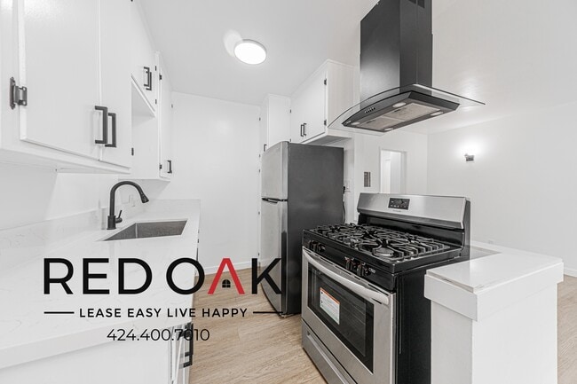 Foto del edificio - 6303 Cherry Ave