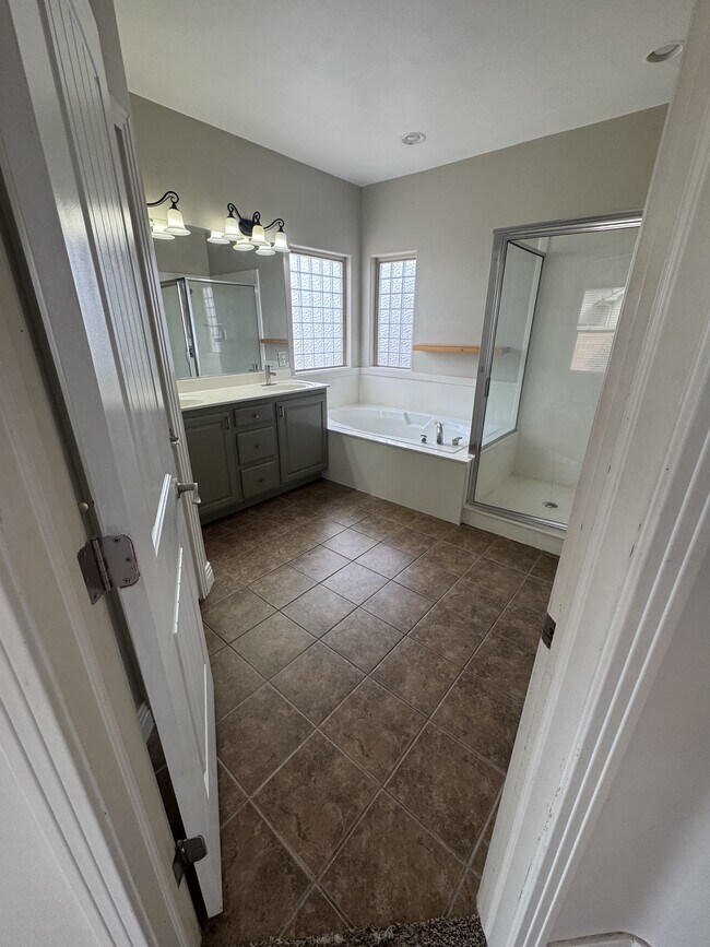 baño principal - 86 W 1965 S