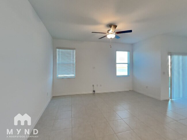 Building Photo - 32063 Pop Ash Pl