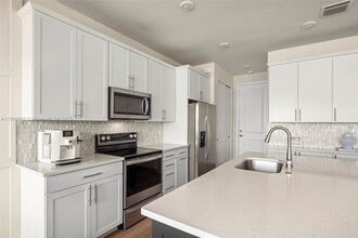 Building Photo - 2193 Appleton Cir S