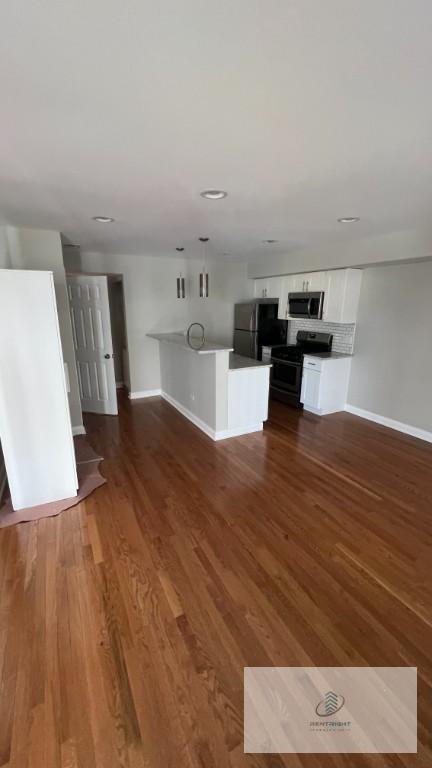 Foto del edificio - 3627 W Oakdale Ave