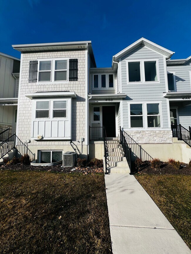 Building Photo - 1833 N 3870 W
