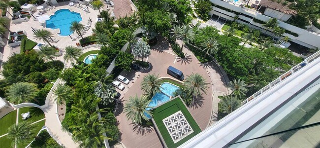 Foto del edificio - 2600 Island Blvd