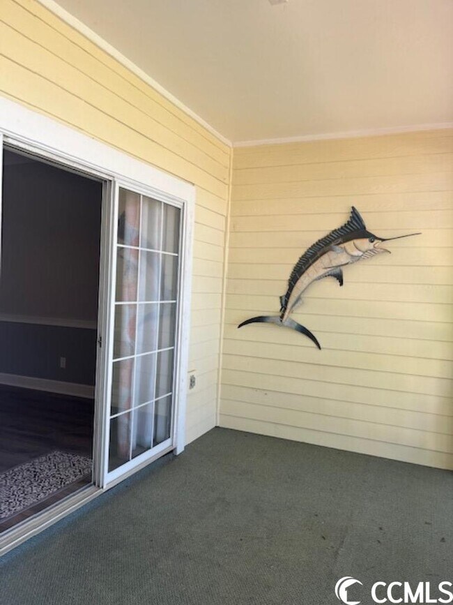 Building Photo - 4261 Hibiscus Dr